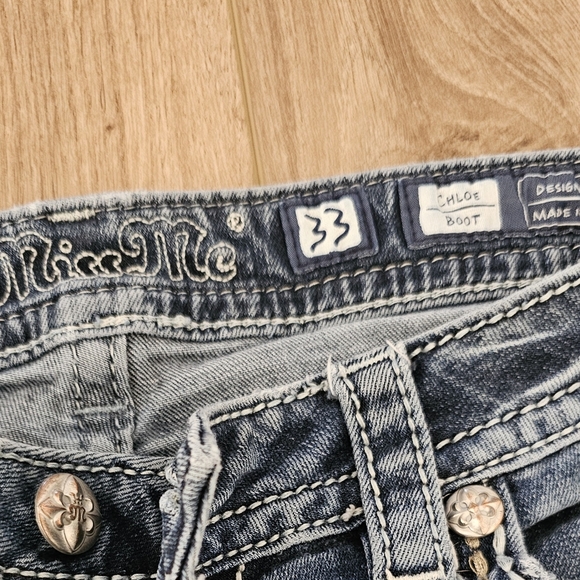 Miss Me Jeans with Seam Rip Under Belt Loop - Picture 10 of 10